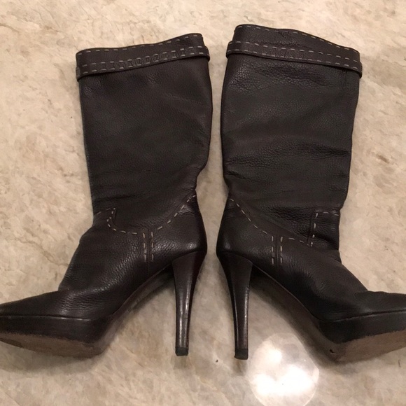 Host Pick! 🥳🤩🥳 💯 authentic Fendi heeled boots buckles pullon 39 - Picture 6 of 11